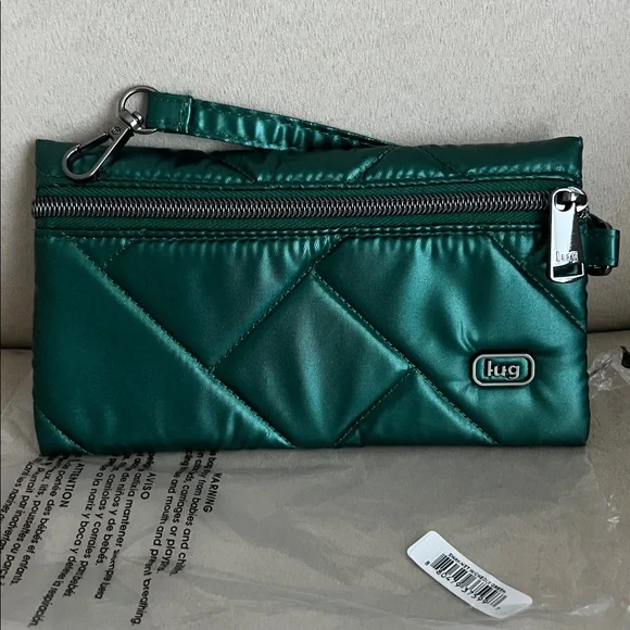 NWT Lug Sway Pouch in Metallic Wickedly Green💚 - Picture 1 of 6